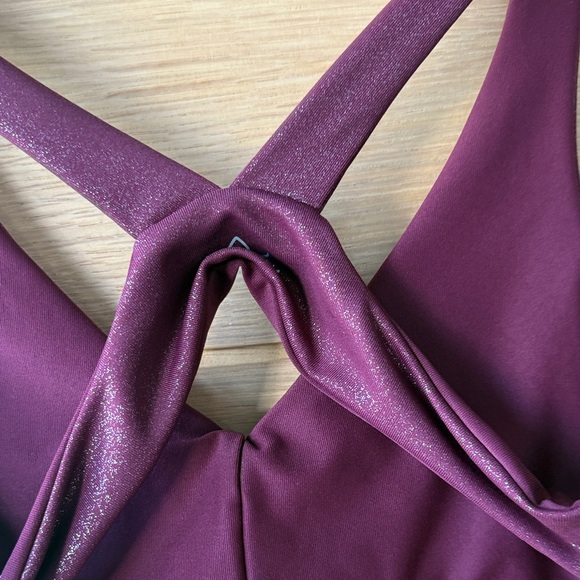 Beyond Yoga Shimmering Purple Bra - Picture 4 of 4